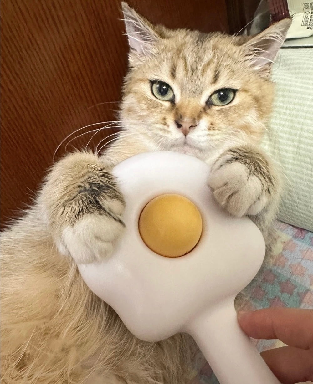 The Egg - One-Click Self-Cleaning Pet Brush